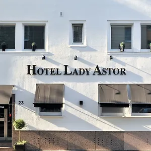 Sir&lady Astor 3*, Düsseldorf Deutschland